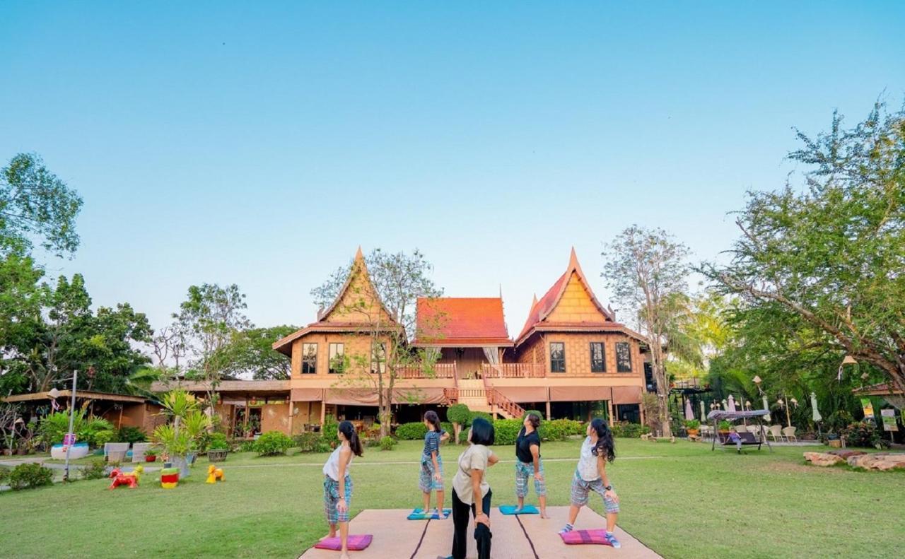 Asita Eco Resort Amphawa Bagian luar foto