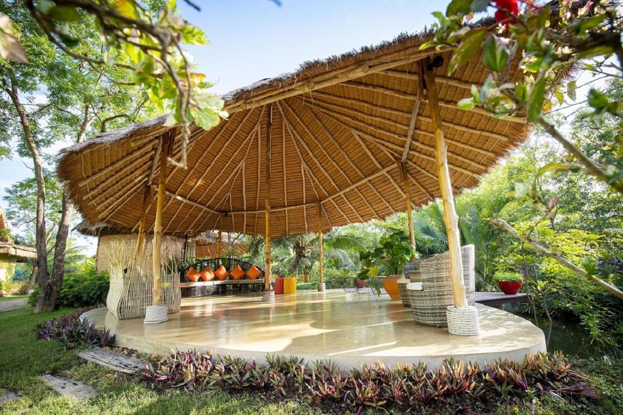 Asita Eco Resort Amphawa Bagian luar foto